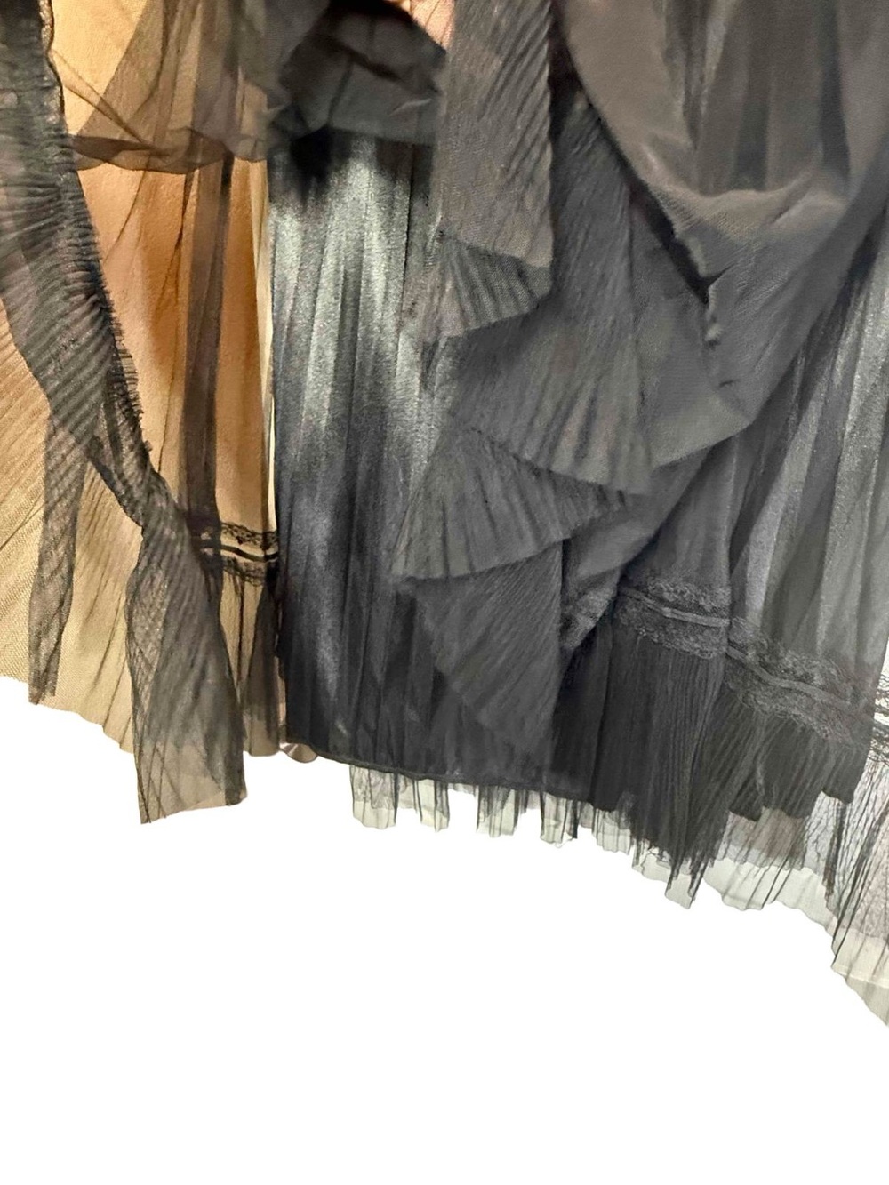Dwirapal Black Tulle Mesh Pleated Fairycore Whimsigoth Midi Skirt Size 44 large - Picture 8 of 10